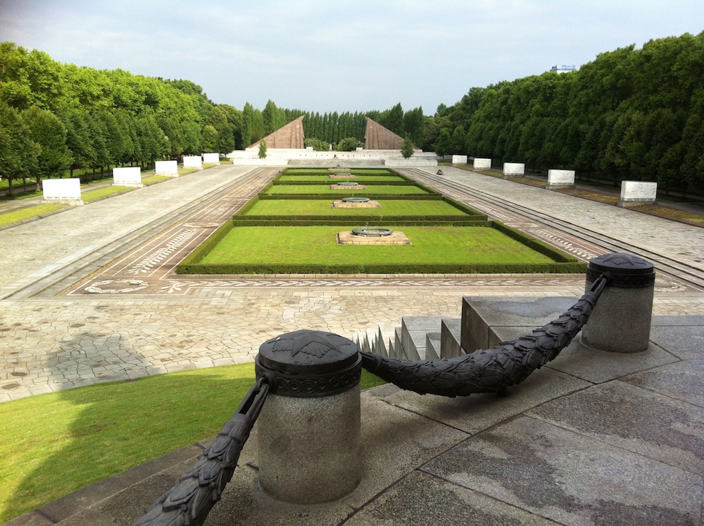 Soviet Memorial treptower Park © melinda barlow