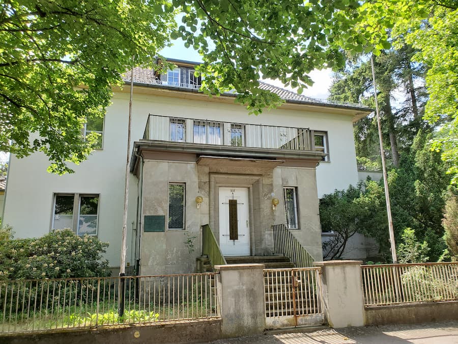 a house in the area called Majakowskiring located in Pankow