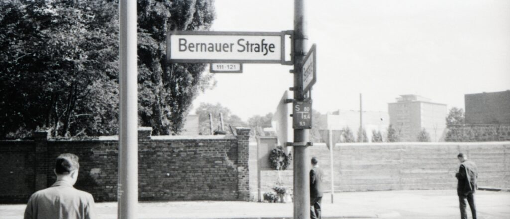 Historic photo of the Berlin Wall at Bernauer Strasse